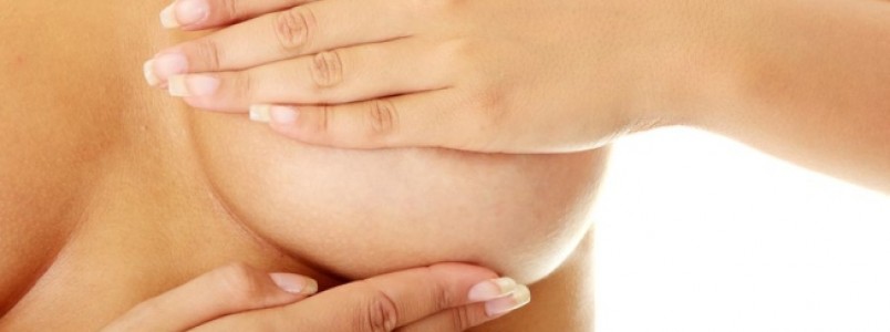 Prevenção do câncer de mama quando há histórico familiar inclui teste genético